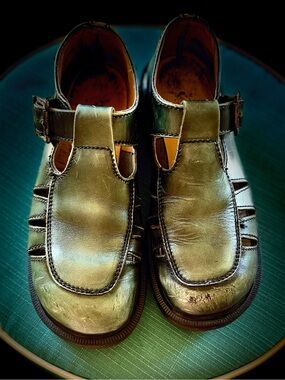 RARE vintage 90s Dr. Martens 8251 Green Leather Mary Janes 39 MADE IN ENGLAND